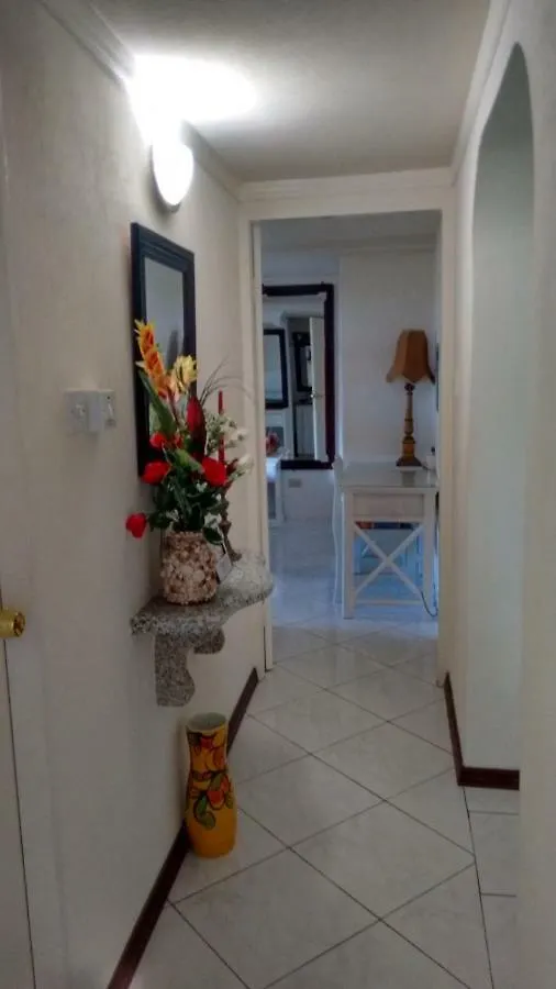 Annwin Apartment Saint James Barbados